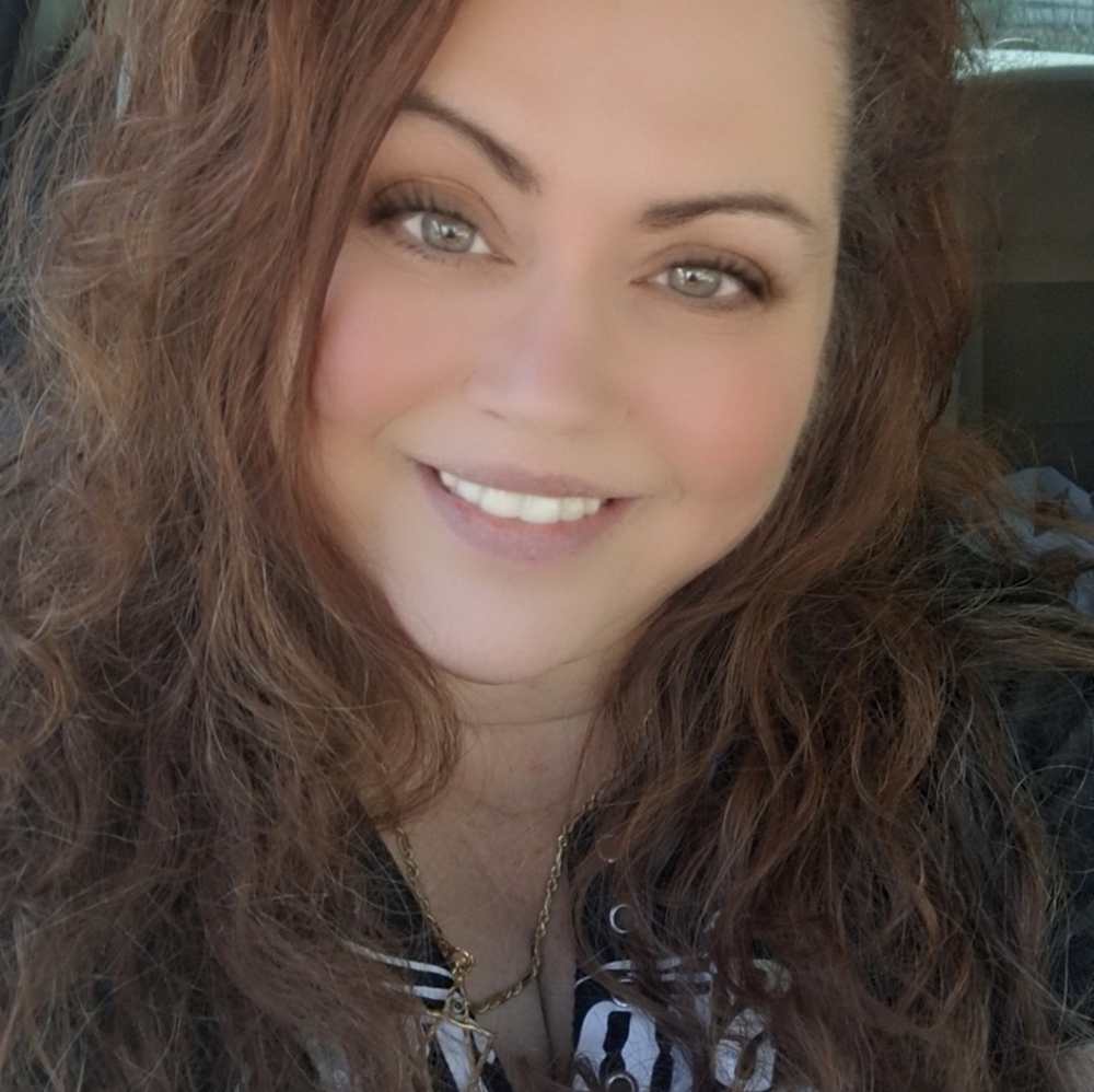 Meet your Posher, Monica